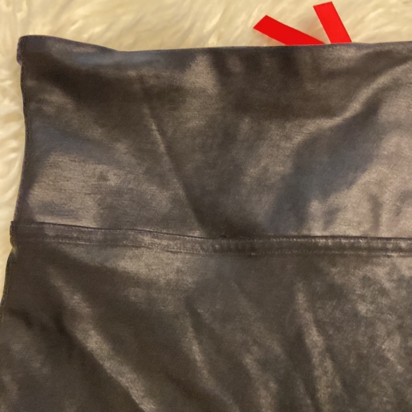 SPANX Leggings size M excellent condition please see pictures inseam 27” - Picture 9 of 16